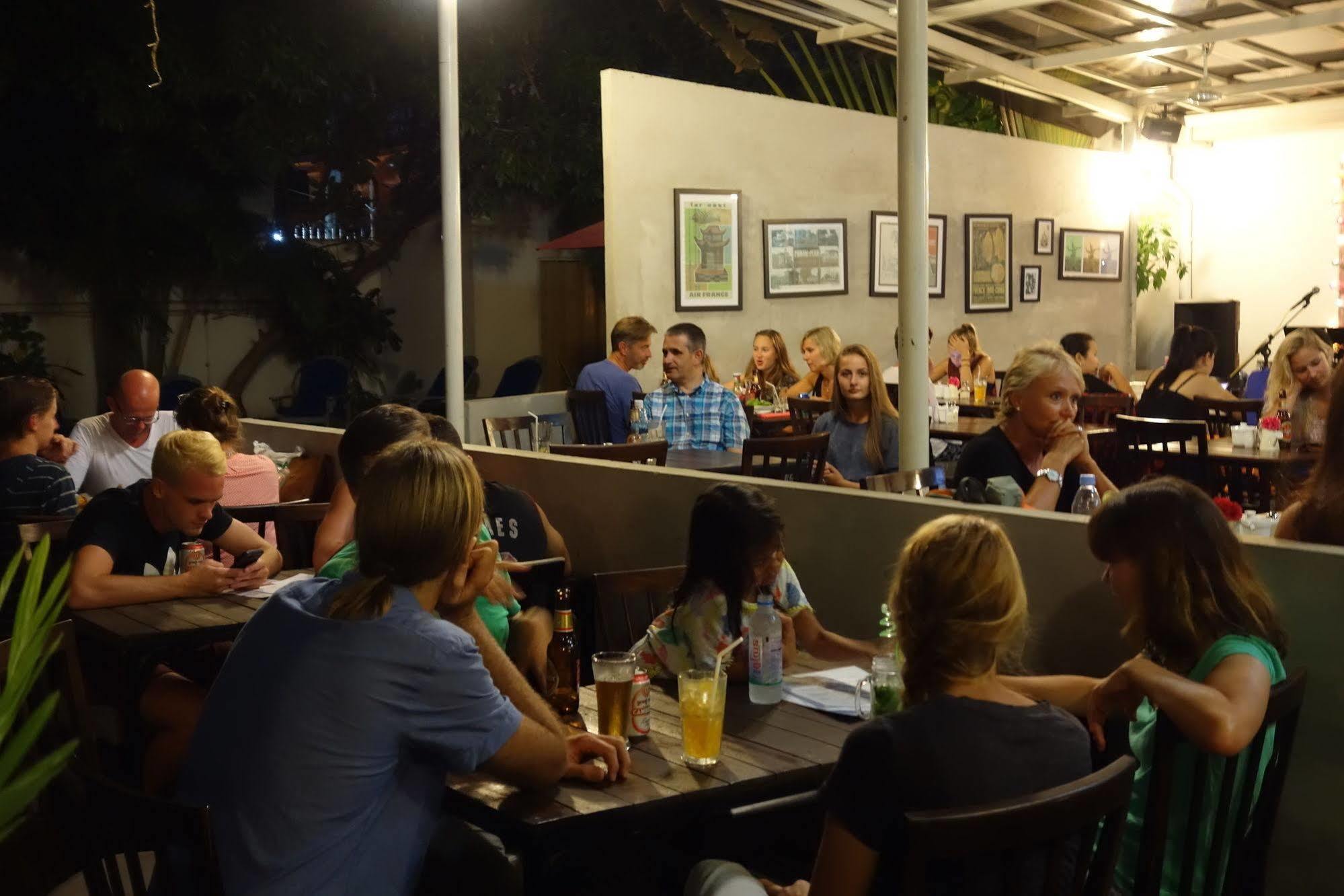Billabong Hostel Phnompen Kültér fotó